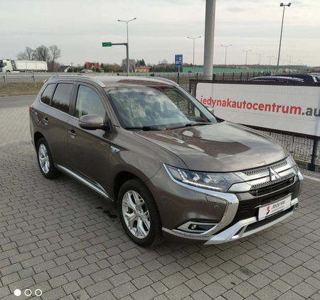 Mitsubishi Outlander cena 108800 przebieg: 108200, rok produkcji 2019 z Gniew małe 407